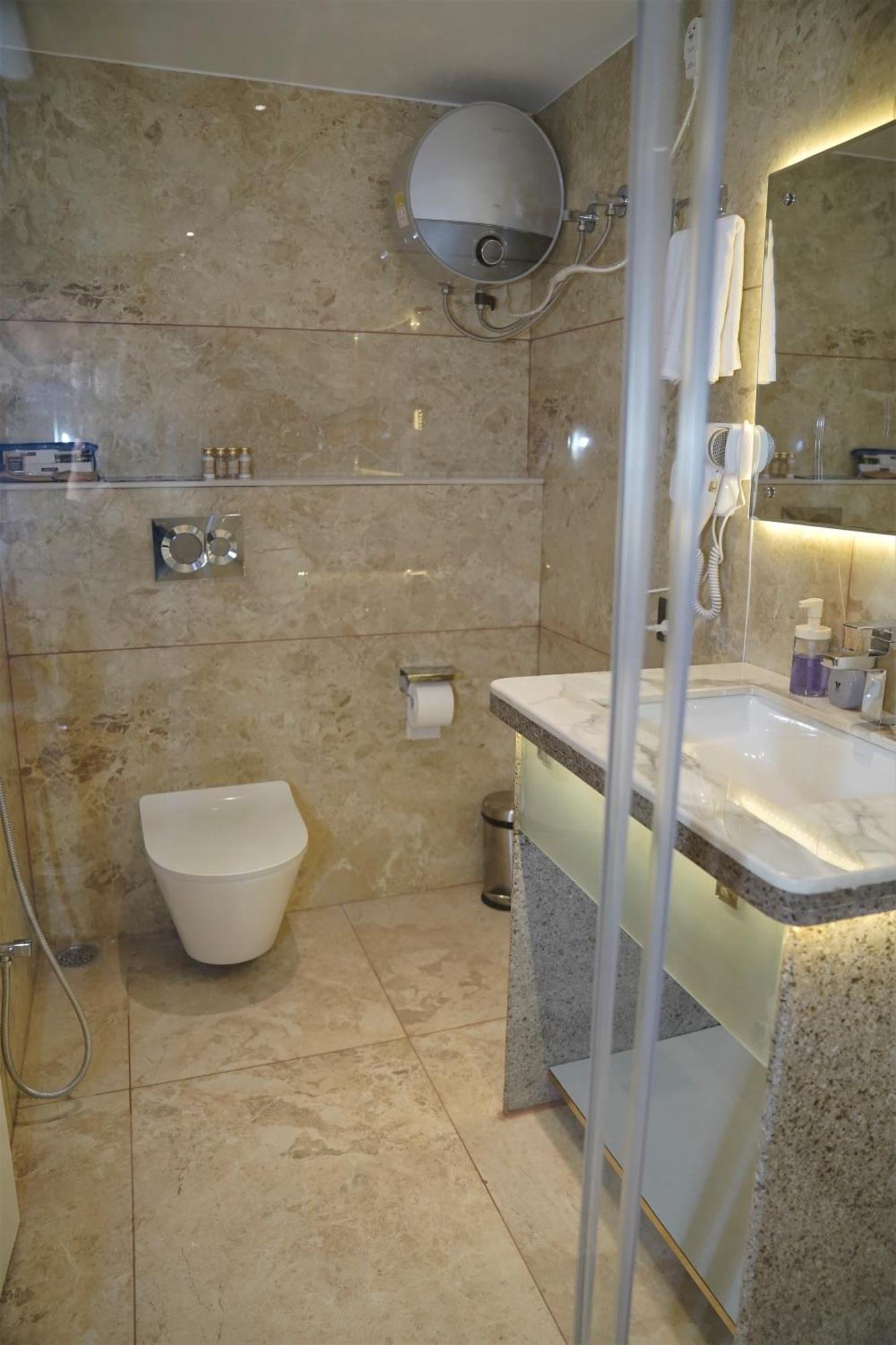 Hotel Essence Grandeur Guváhátí Exteriér fotografie
